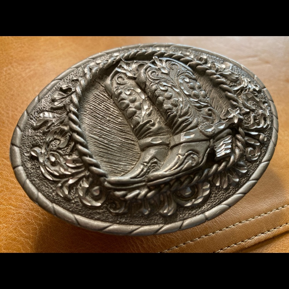 BEAUTIFUL western boot belt buckle. High quality